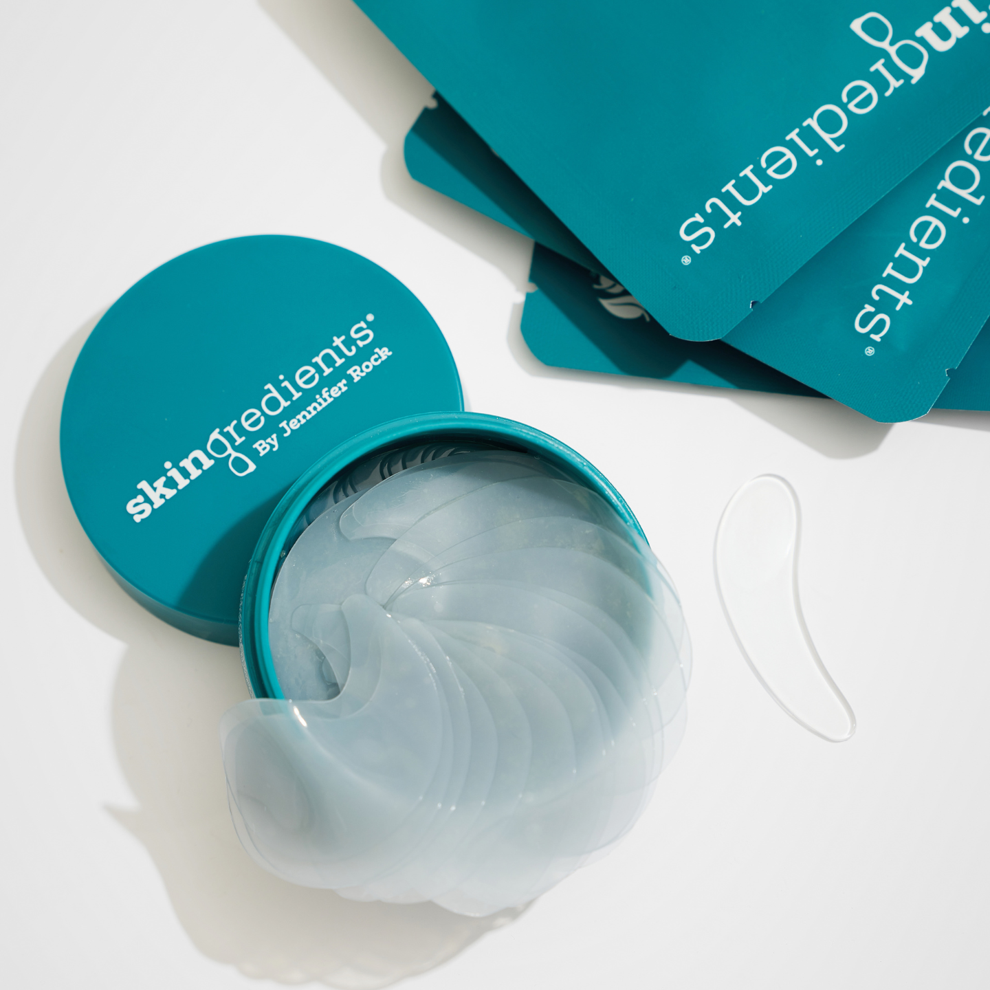 Load video: <p>These Korean-made hydrogel under eye pads are designed to improve the appearance of dark circles,  puffiness and fine lines through targeted hydration and brightening ingredients. Ideal for tired eyes, pre-makeup prep or a quick skin refresh.<br></p>